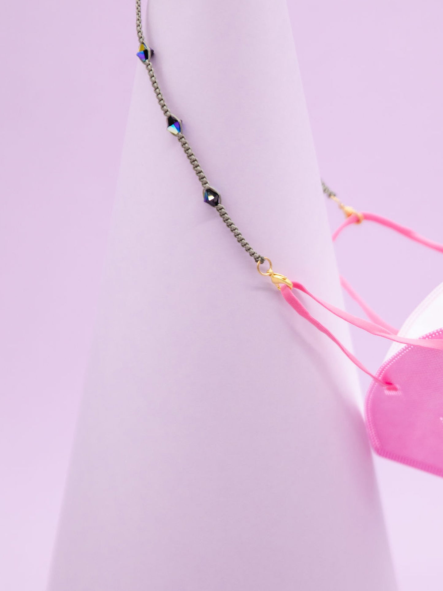 LUCIA masks & glasses chain